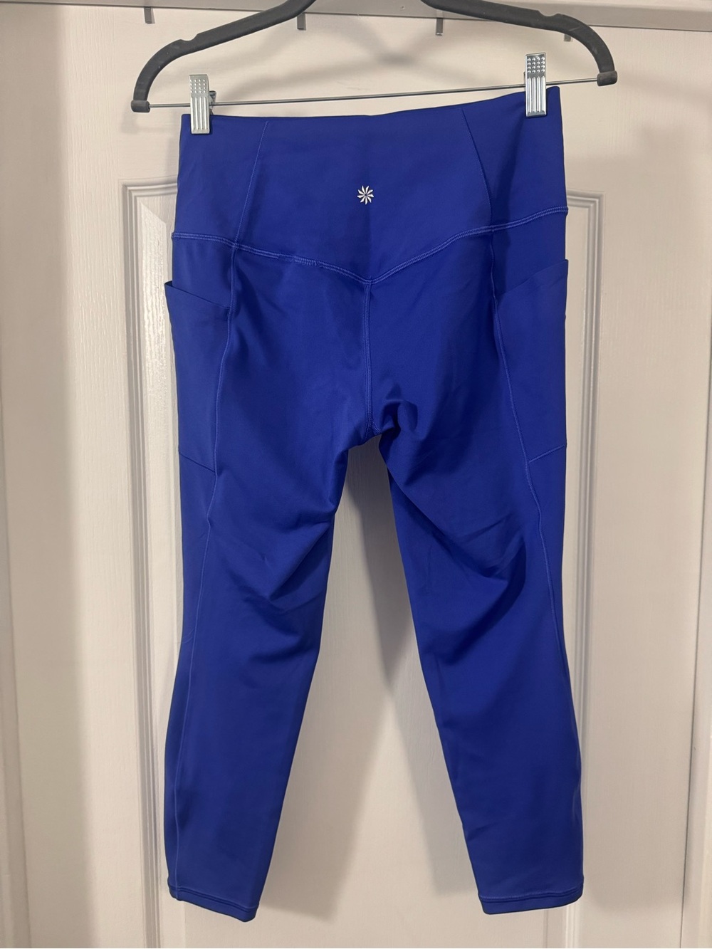 Athleta Vibrant Blue Salutation Stash 7/8 Tights - Picture 4 of 10